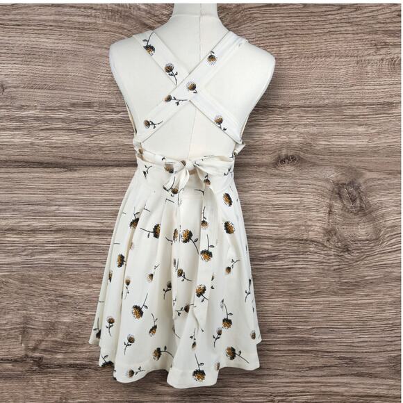 Free People Women's Dandelion Halter Summer Mini Dress Sz 2 Flirty Skater Boho - Picture 3 of 6